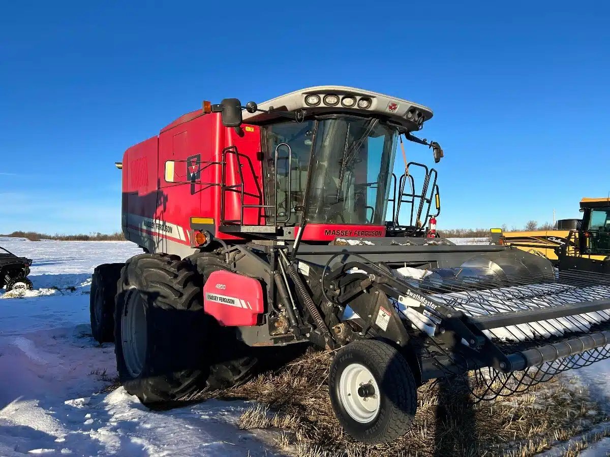 2014 Massey Ferguson 9560