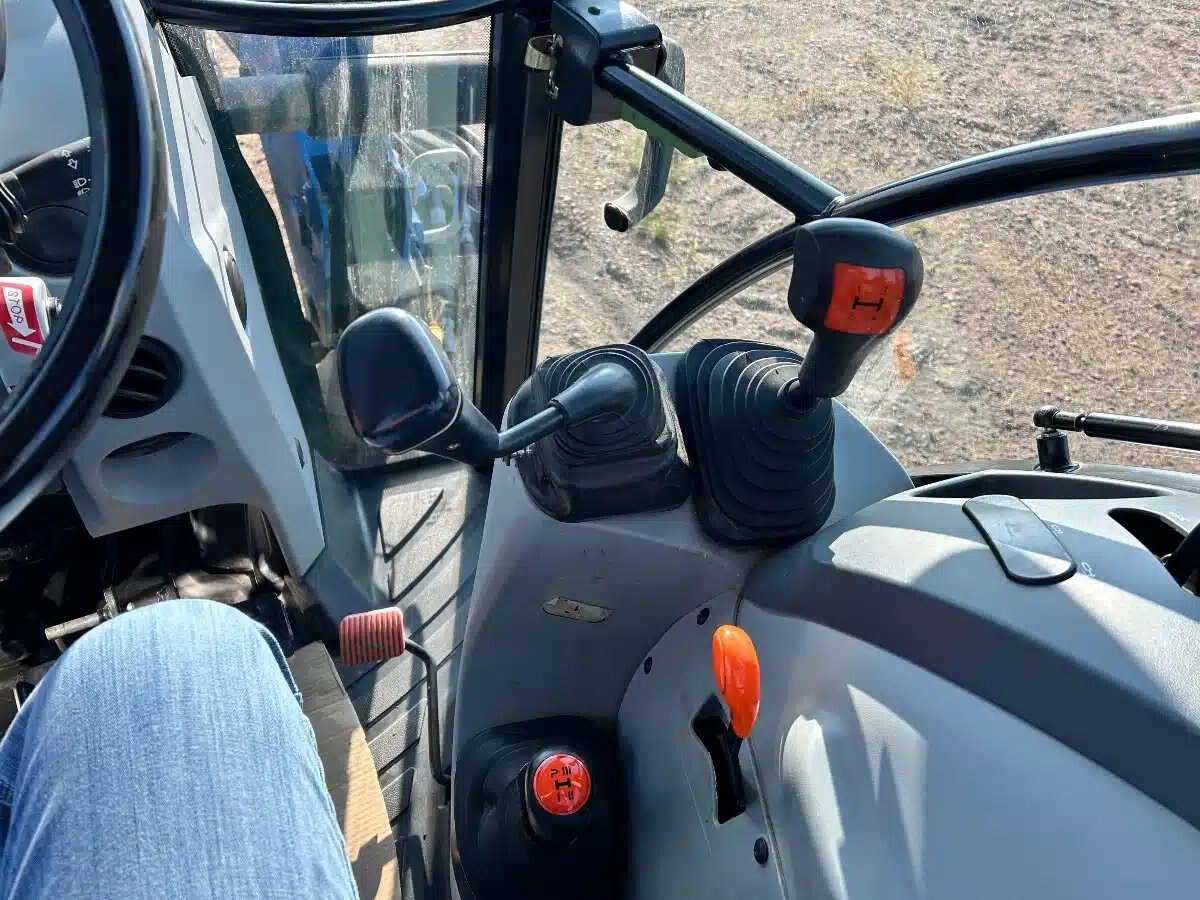 2014 New Holland T4.75