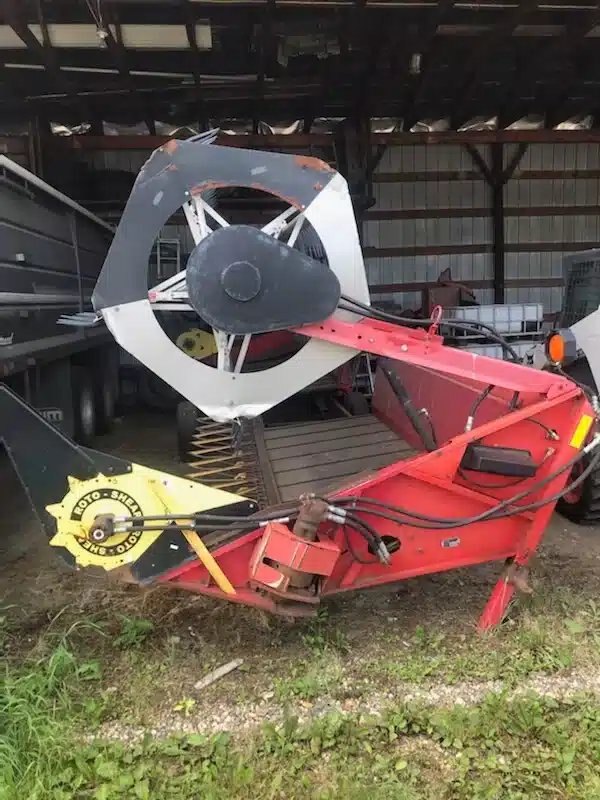 1993 Massey Ferguson 220