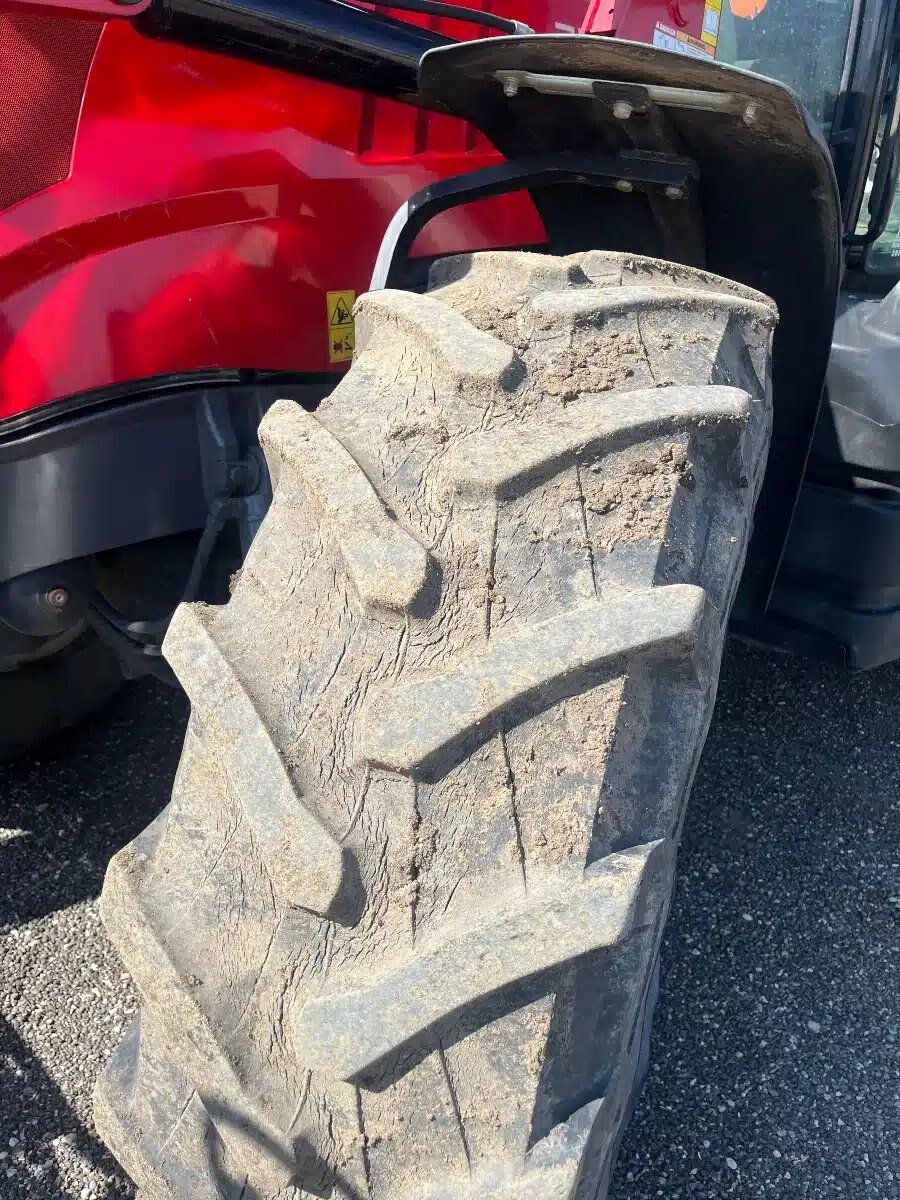 2018 Massey Ferguson 7715S