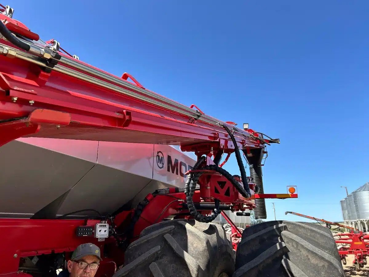 2018 Morris 9800 ICT