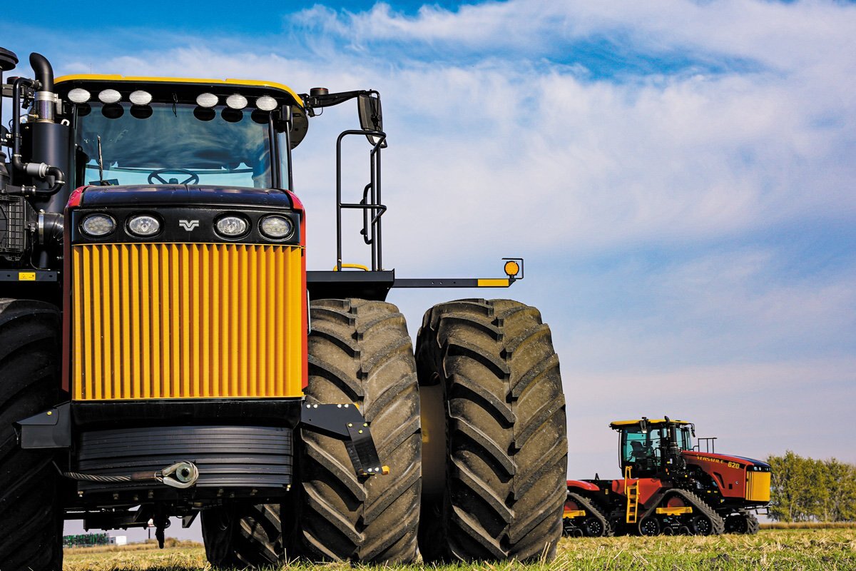 Versatile 4WD MODELS 620