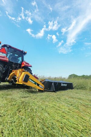 Vermeer M6050 DISC MOWER