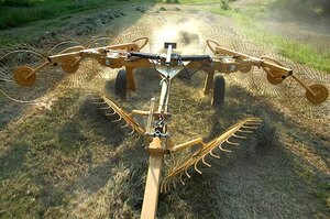 Vermeer VR1022 CARTED WHEEL RAKE