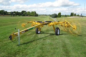 Vermeer VR820 CARTED WHEEL RAKE