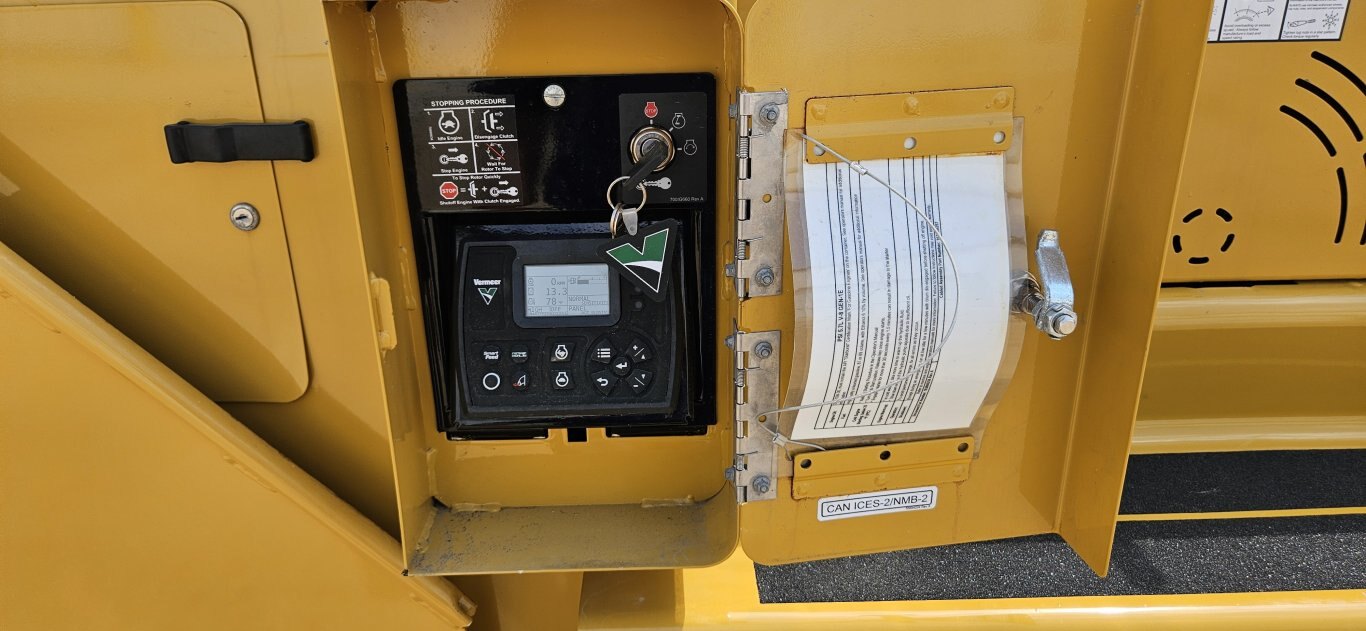 Vermeer BC1800XL GAS BRUSH CHIPPER