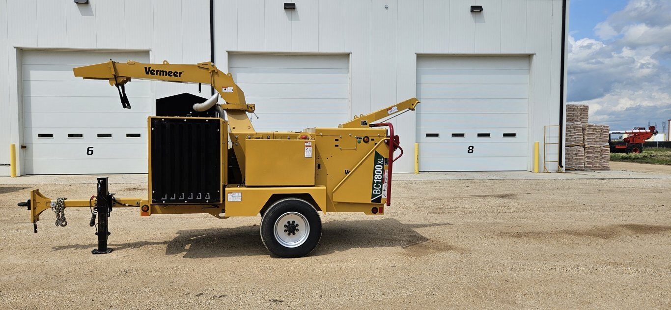 Vermeer BC1800XL GAS BRUSH CHIPPER