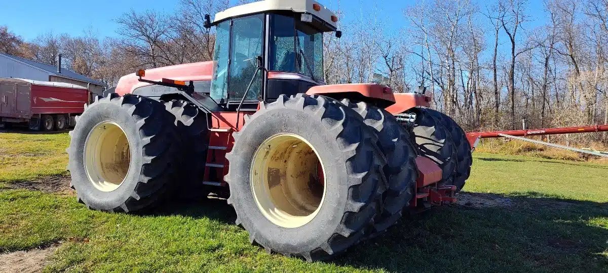 2005 Versatile 2375