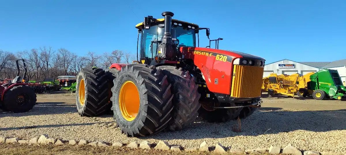 2024 Versatile 620