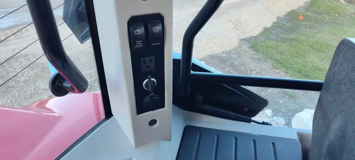 2023 Versatile NEMESIS 175