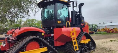 2025 Versatile DT580