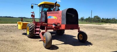 2012 New Holland H8080