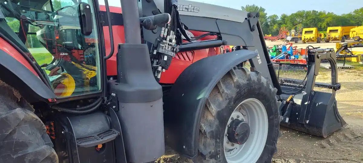 2015 McCormick X7.670