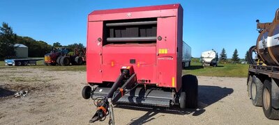 2016 Massey Ferguson 2956A