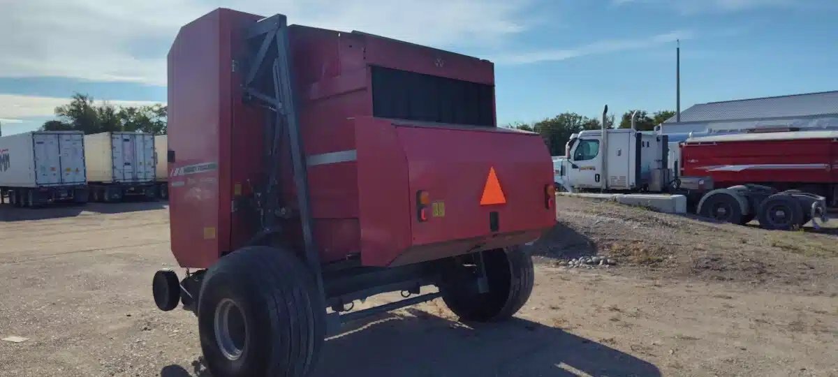 2016 Massey Ferguson 2956A