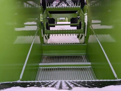 2020 John Deere 560M