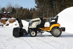 Bercomac 72? Vantage Snowblower for tractors equipped with Skid Steer style attach