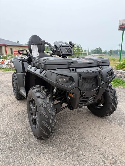 2026 Polaris® SPORTSMAN 850 Touring Onyx Black