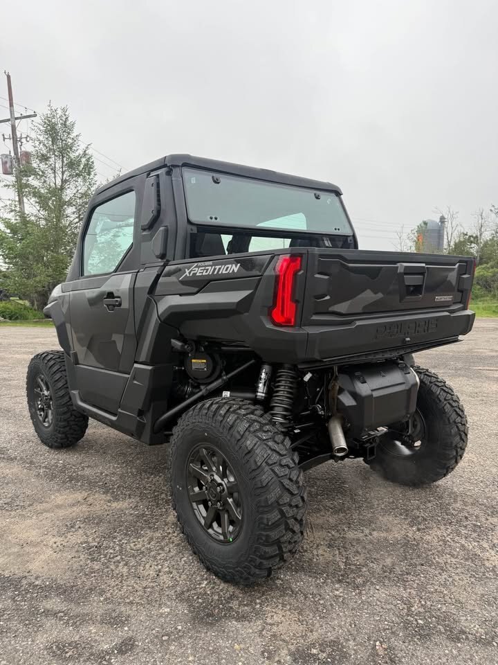 2026 Polaris® XPEDITION XP NorthStar 2 Seat Matte Super Graphite