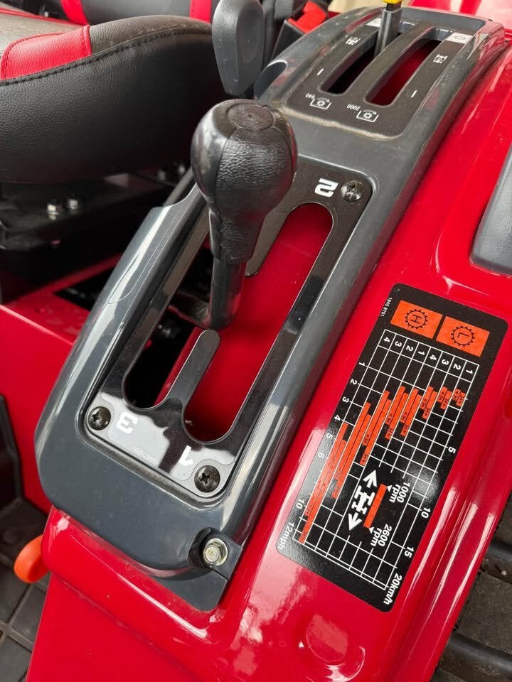 Mahindra 1626 Shuttle Open Station with Loader