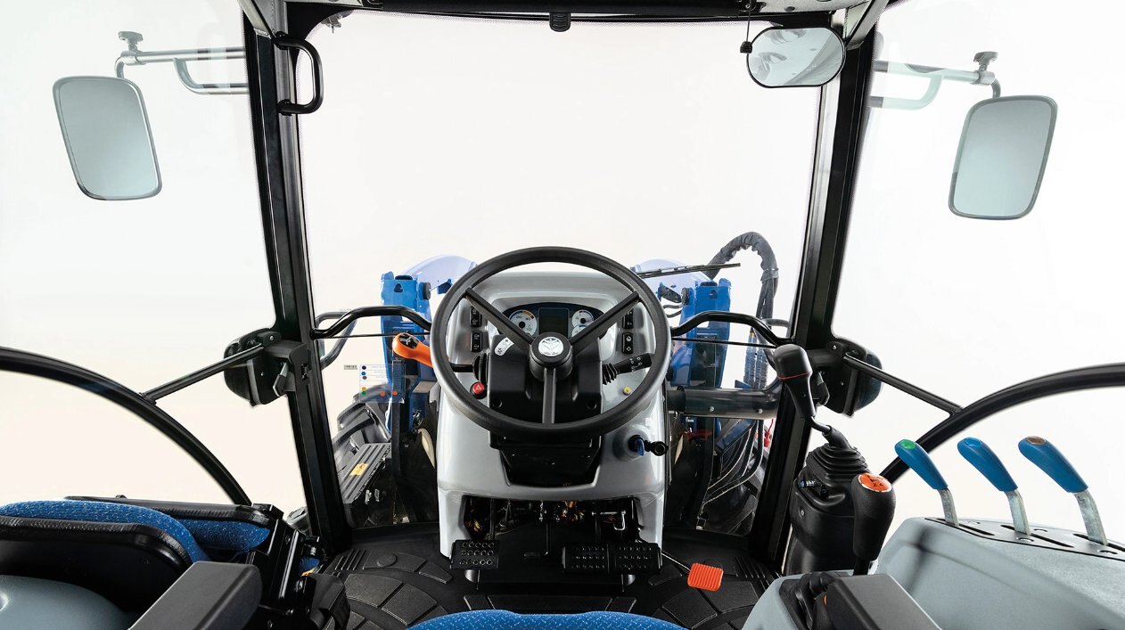 New Holland WORKMASTER™ 95, 105 and 120 WORKMASTER™ 95