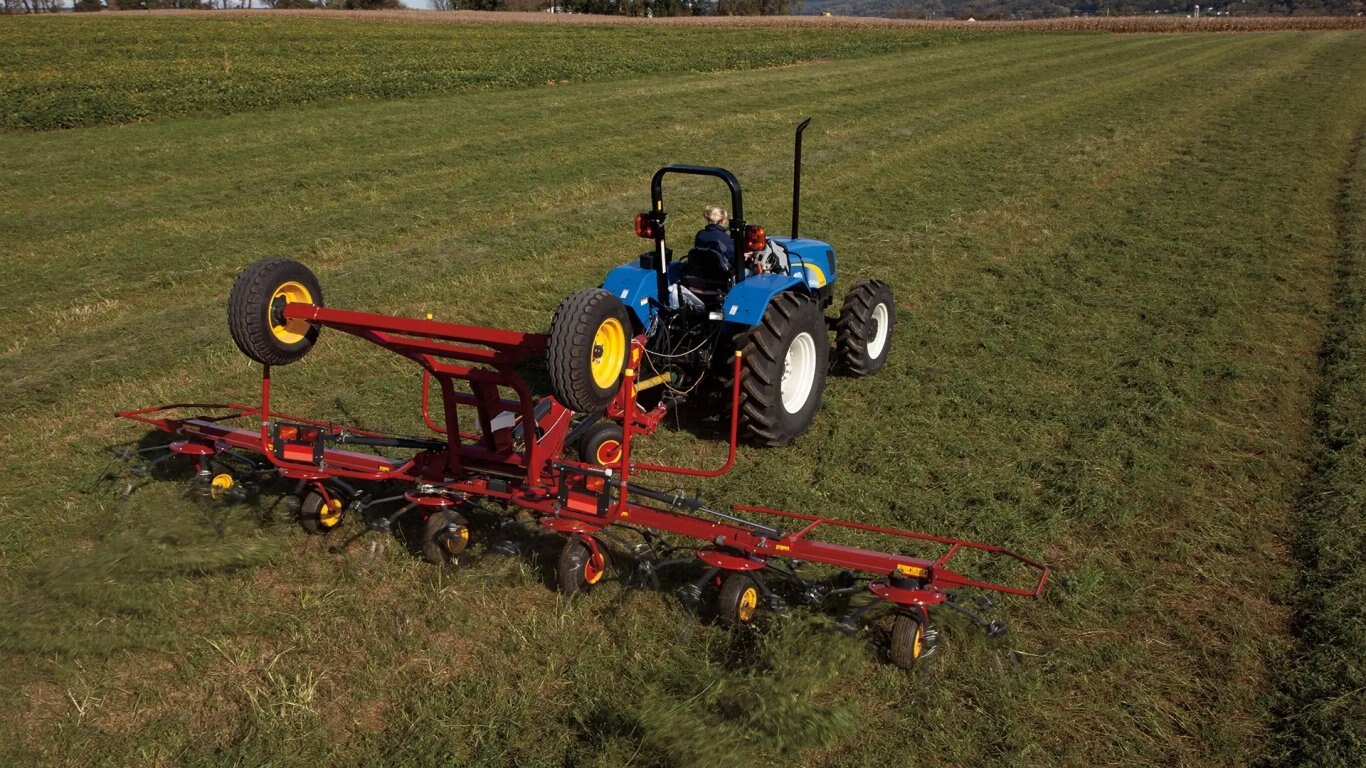 New Holland ProTed™ Rotary Tedders 3625