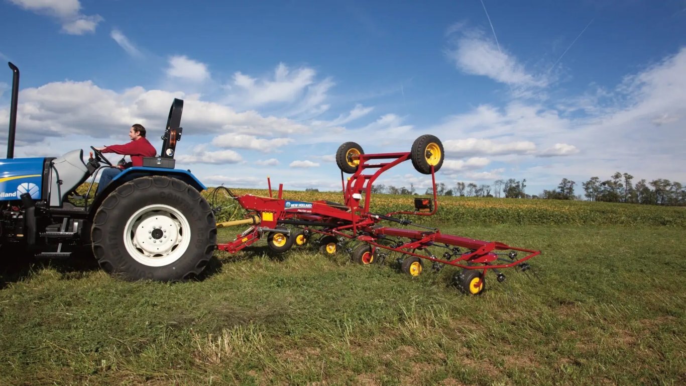 New Holland ProTed™ Rotary Tedders 3625