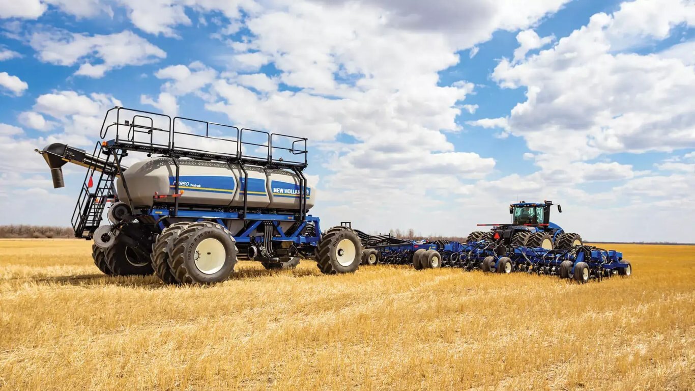 New Holland Flexi Coil® P Series Air Carts Flexi Coil® P4950