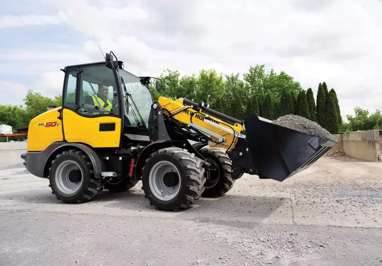 New Holland Small Articulated Loaders ML50 Telescopic