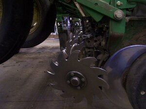 Yetter 2967 Rigid Residue Manager