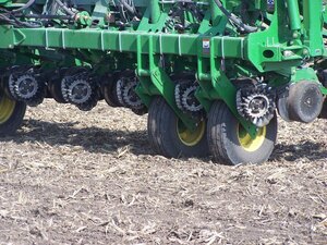Yetter 2967 042A Floating Residue Manager John Deere Coulters