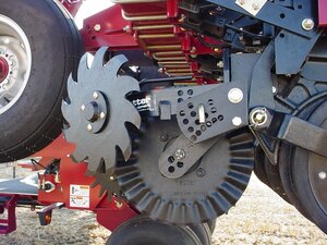 Yetter 2967 008 Floating Residue Manager for No Till Coulters