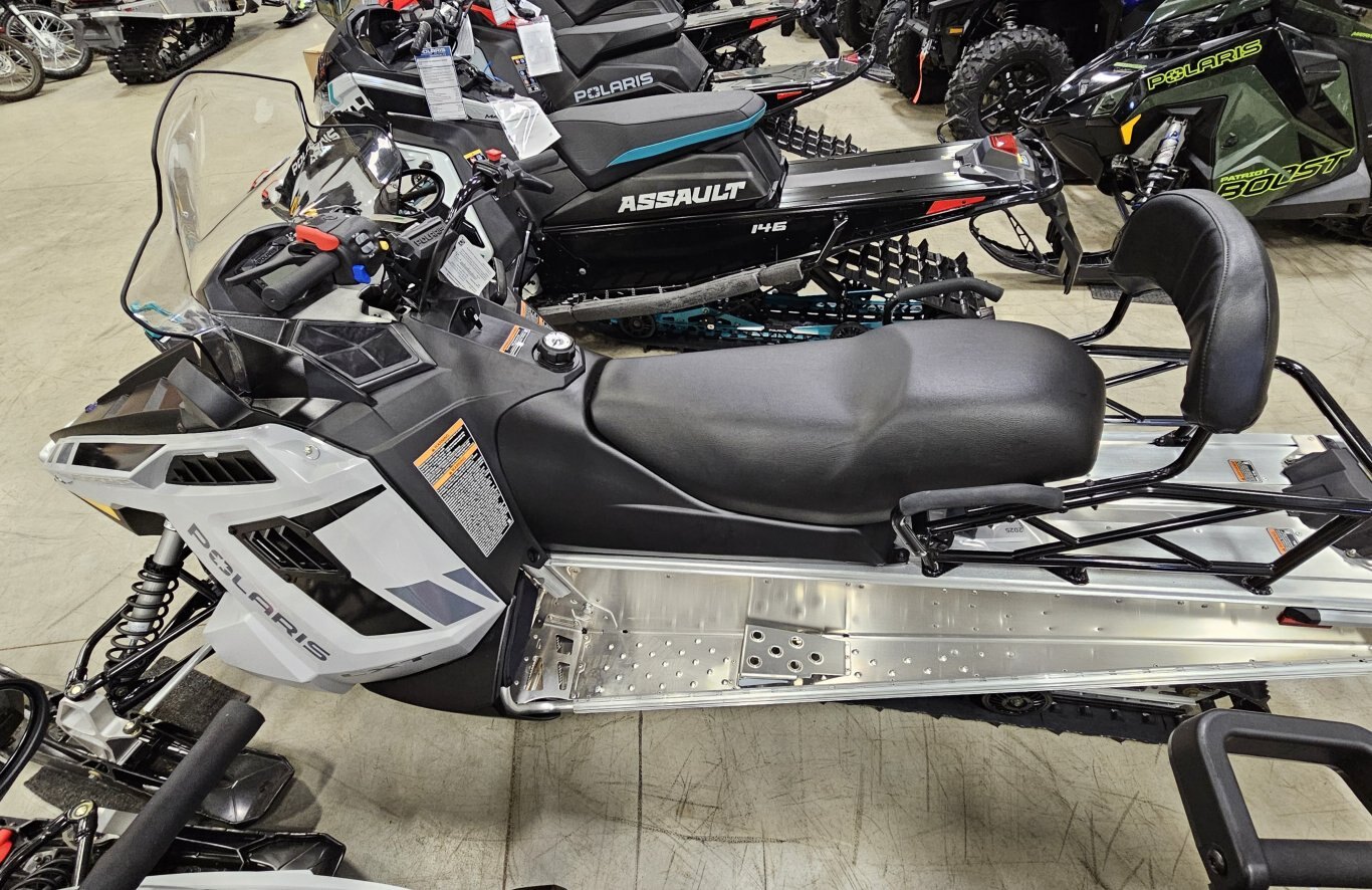 2025 Polaris 550 VOYAGEUR LXT 144