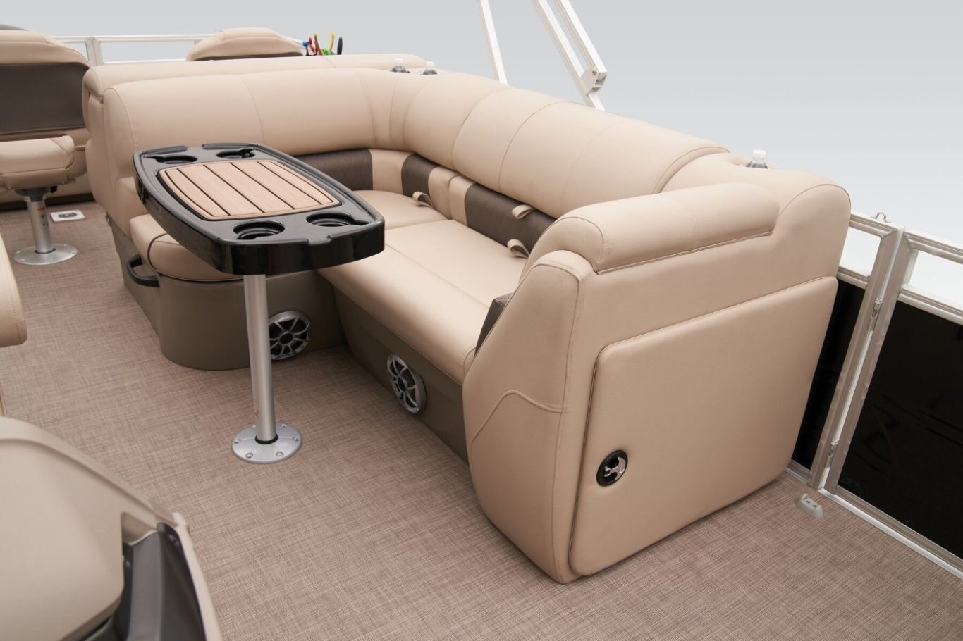 2025 Sun Tracker SPORTFISH™ 22 DLX