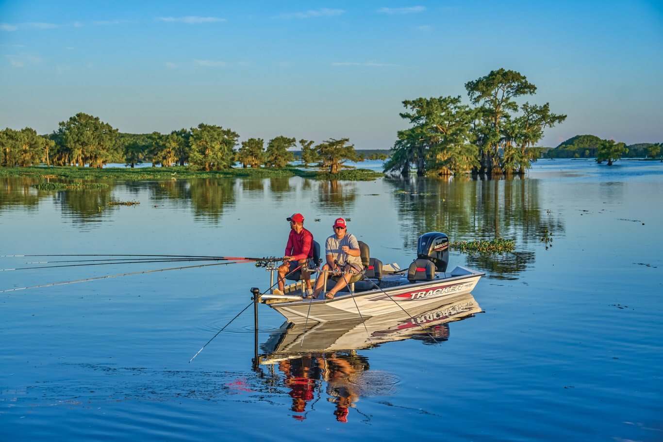 2025 Tracker PRO TEAM™ 175 CRAPPIE EDITION