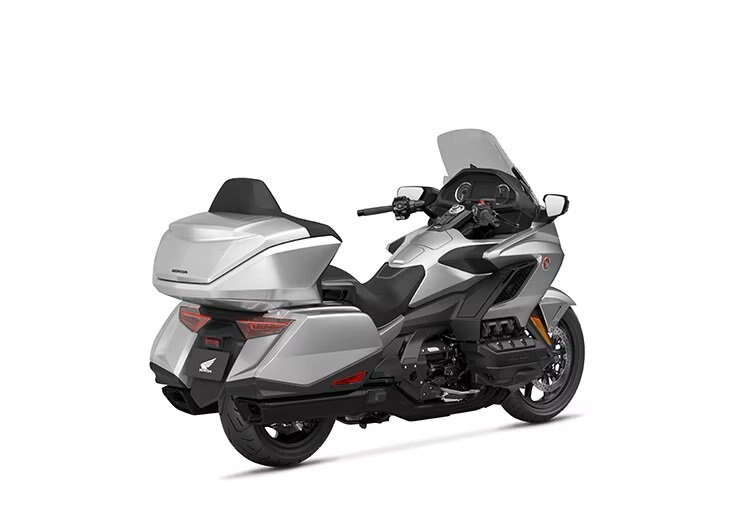 2025 Honda Gold Wing Tour DCT Digital Silver Metallic