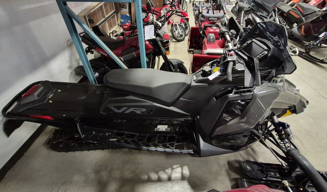 2024 POLARIS BOOST INDY VR1 137