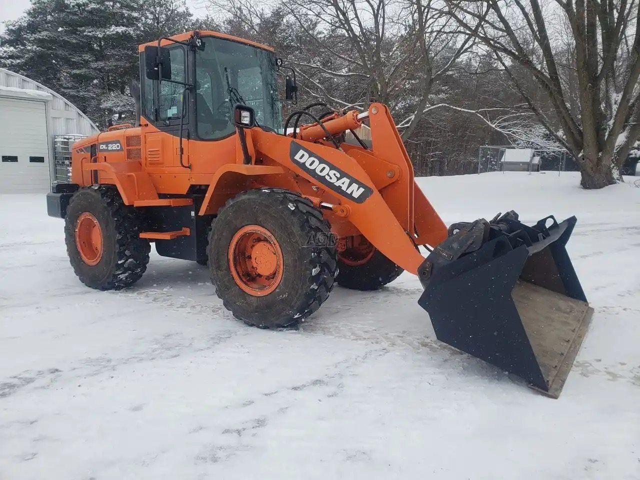 2011 Doosan DL 220