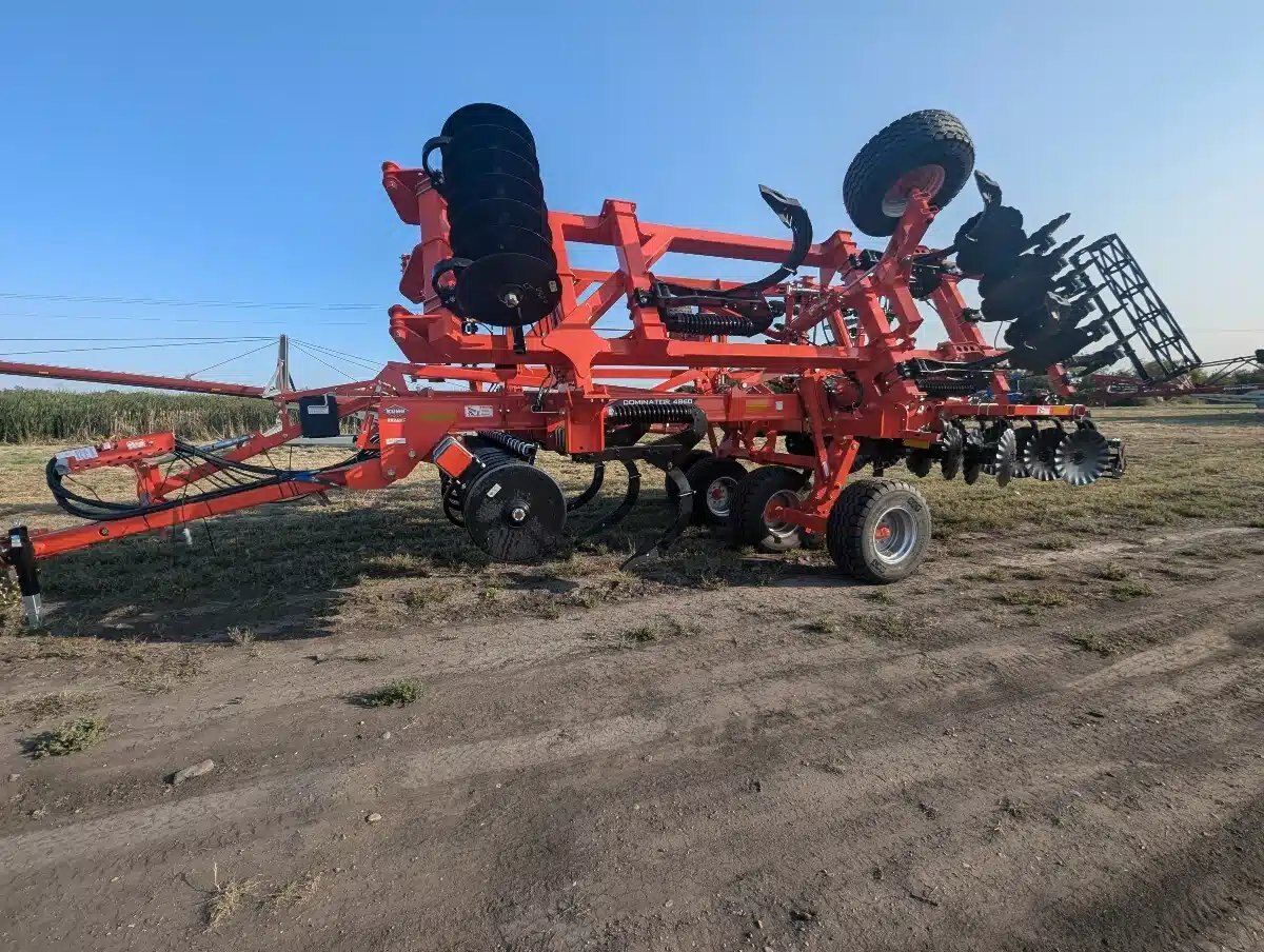 2021 Kuhn Krause DOMINATOR 4860