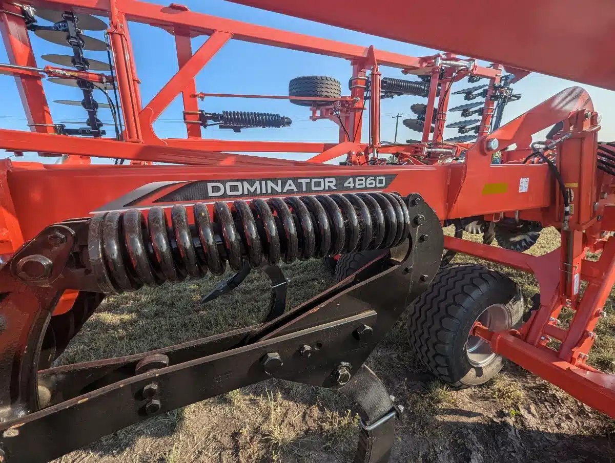 2021 Kuhn Krause DOMINATOR 4860