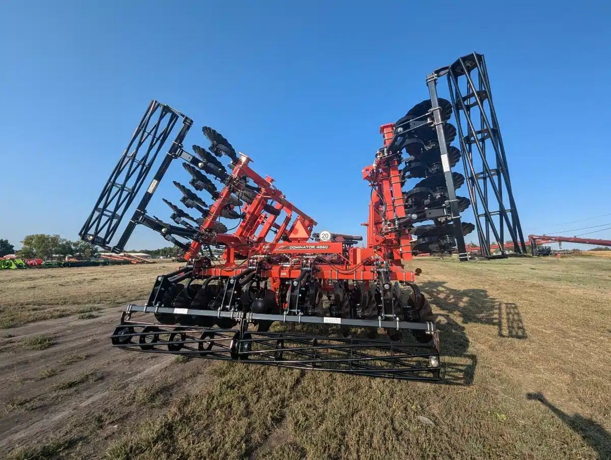 2021 Kuhn Krause DOMINATOR 4860