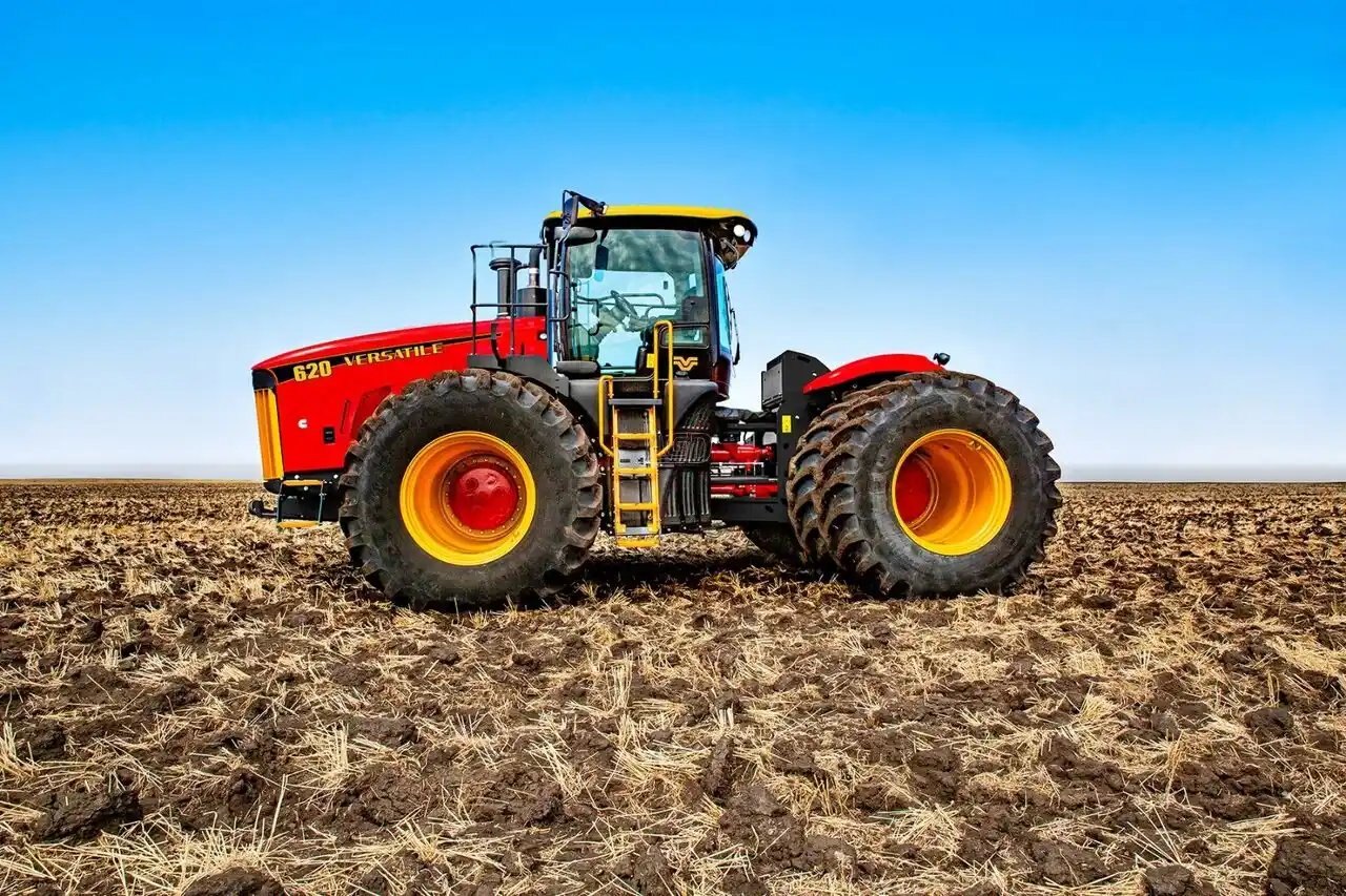 2022 Versatile 335