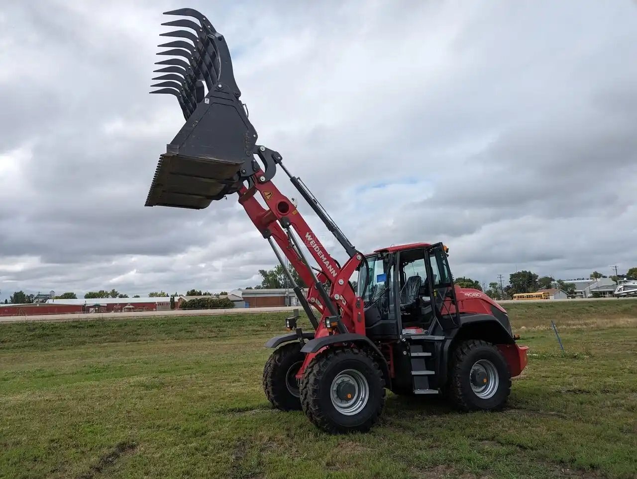 2023 Weidemann 9080