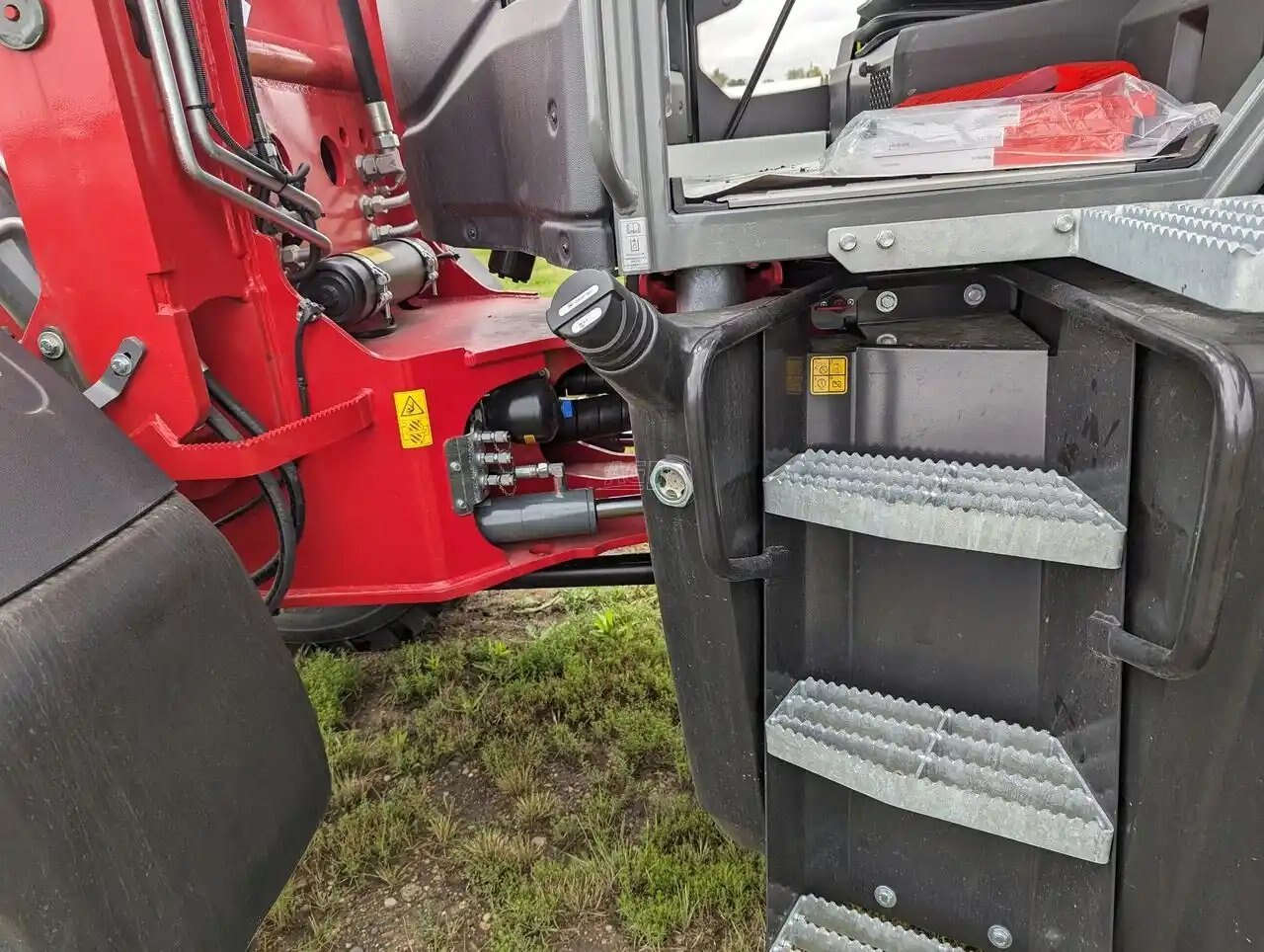 2023 Weidemann 9080