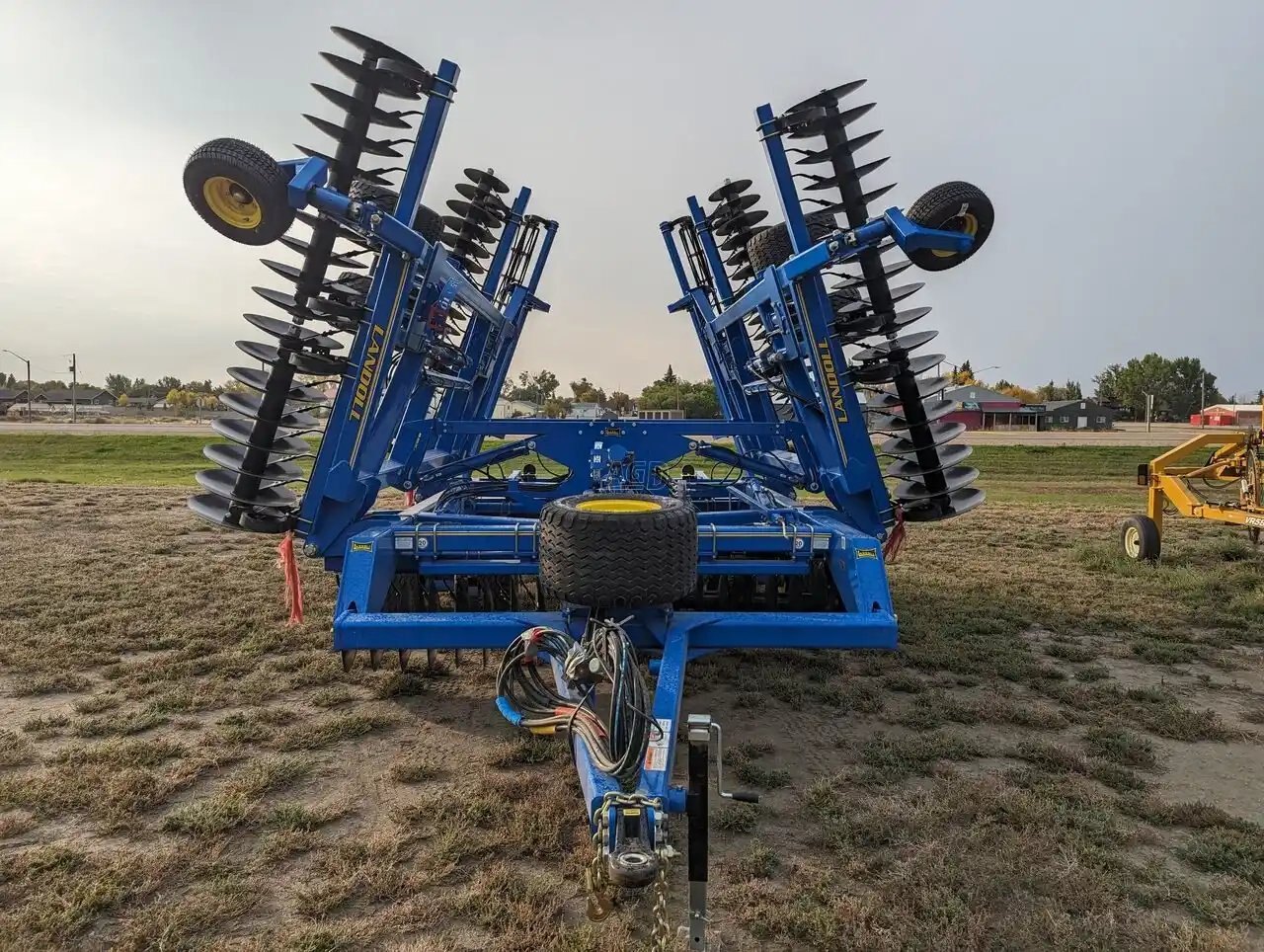 2022 Landoll 7530