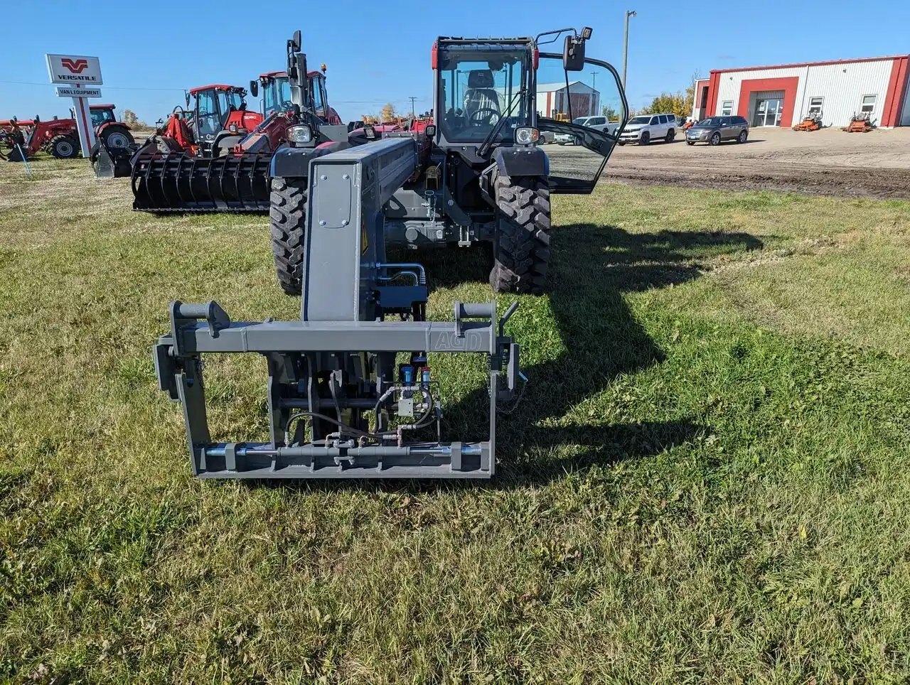 2023 Weidemann T7042