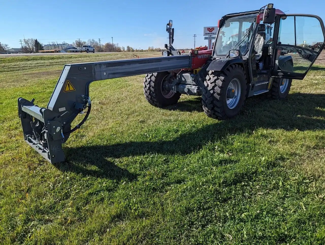 2023 Weidemann T7042