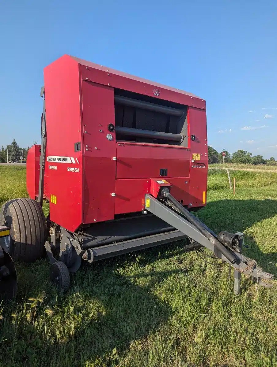 2021 Massey Ferguson 2956A