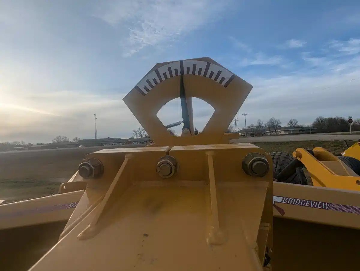 2024 Bridgeview PULLDOZER 1810