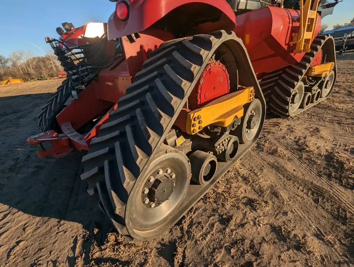 2018 Versatile 520DT